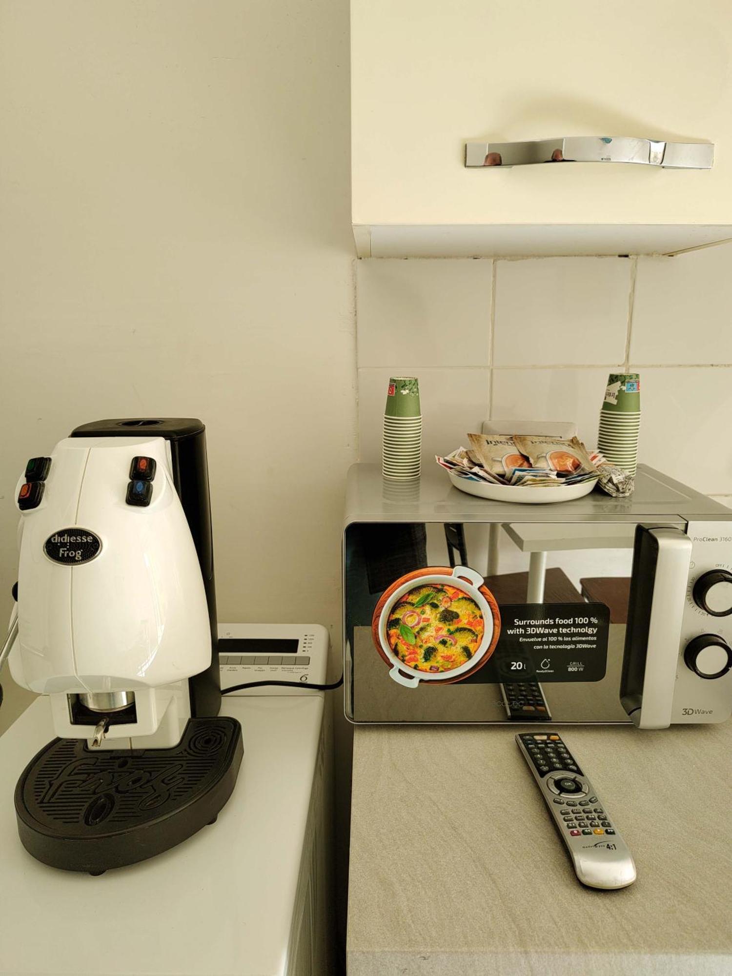 Vivirome - 2 Bedrooms Apartment - San Giovanni エクステリア 写真